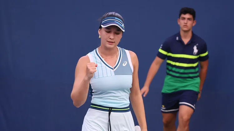 File photo from August 23, 2023: Eva Lys playing qualifying at the US Open. It does not show the 2026 season. The 16:9 cropped derivative is offered under the same CC BY-SA 4.0 licence as the original.