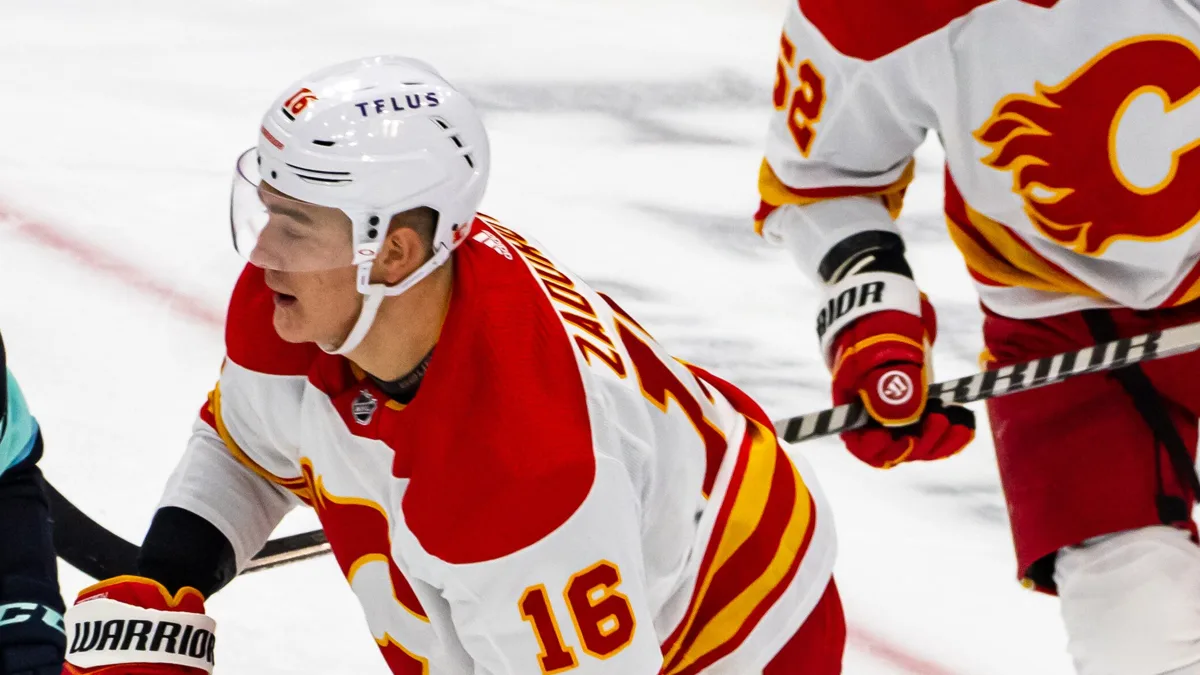 File photo from 27 January 2023: Nikita Zadorov, in the Calgary Flames' No. 16, battling Seattle's Jamie Oleksiak. It does not show the Bruins, the Anaheim game or the Los Angeles game. The 16:9 cropped derivative is offered under the same CC BY-SA 2.0 licence.